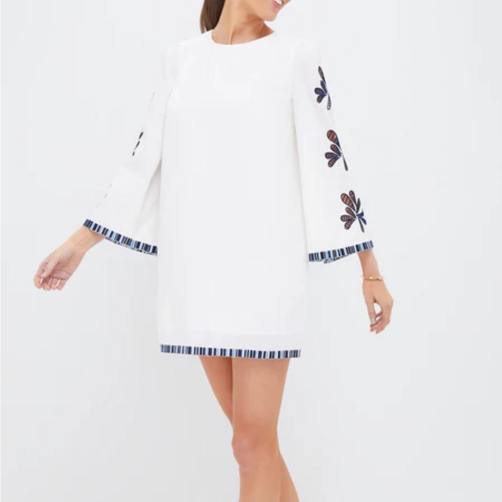 Chic White Long Sleeve Dress with Navy Accents